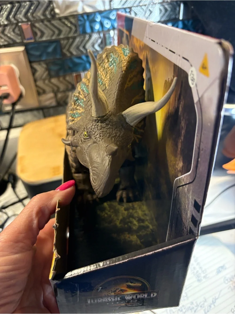 Mattel Jurassic World Eotriceratops - Gray with Iridescent Blue-Green Frill